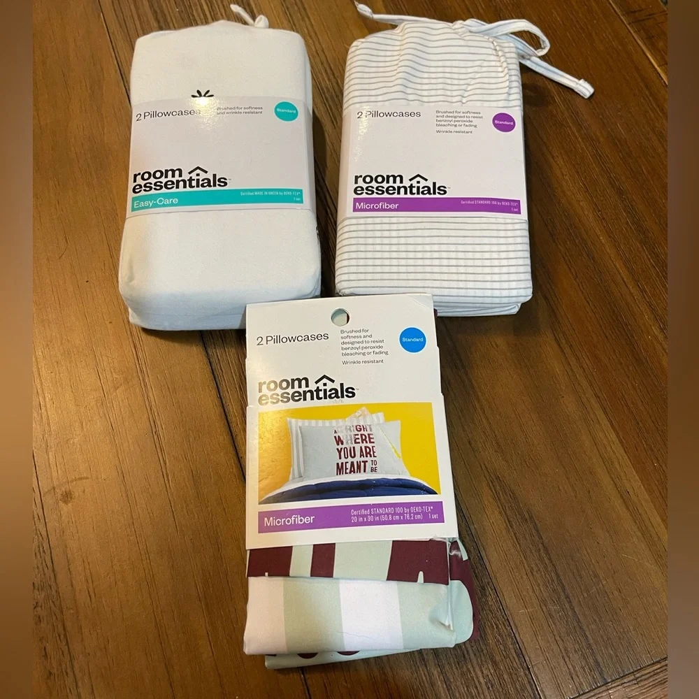 🌸 Bundle of 3 packages Easy-Care Room Essentials‎ Pillowcases NWT